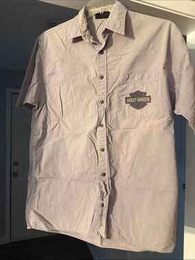 Harley-Davidson Men’s Beige Short-Sleeve Button-Down Shirt with Chest Logo
